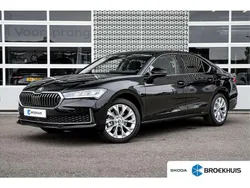 Zwart Gebruikt 2025 Skoda Superb First Edition Hatchback | € 39.900 (Duur)