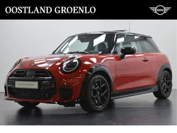 Rood, metallic lak Gebruikt 2025 Mini John Cooper Works Comfort Hatchback | € 43.950