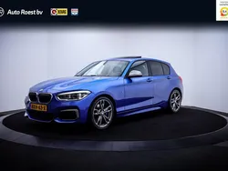 Blauw Gebruikt 2017 BMW M140 Executive Hatchback | € 35.125