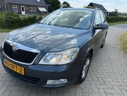 Grijs, metallic lak Gebruikt 2010 Skoda Octavia Ambition Stationwagen | € 3.450 (Eerlijke prijs)