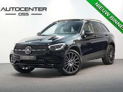 Zwart Gebruikt 2021 Mercedes GLC300e AMG SUV | € 48.895 (Duur)