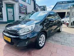 Zwart Gebruikt 2012 Kia Rio Hatchback | € 2.399 (Iets duurder)