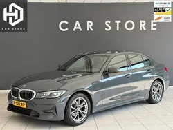 Grijs Gebruikt 2020 BMW 320 Executive Sedan | € 28.745 (Goede deal)