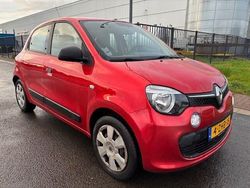 Rood Gebruikt 2015 Renault Twingo Authentique Hatchback | € 5.500 (Eerlijke prijs)