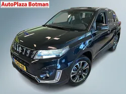 Zwart Nieuw 2024 Suzuki Vitara Style SUV | € 31.950 (Eerlijke prijs)