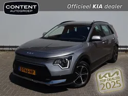 Grijs metallic Gebruikt 2024 Kia Niro SUV | € 30.940 (Super prijs)