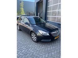 Zwart Gebruikt 2010 Opel Insignia Edition Stationwagen | € 1.950 (Eerlijke prijs)