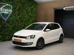 Wit (metallic) Gebruikt 2013 VW Polo Edition Hatchback | € 4.990 (Goede deal)