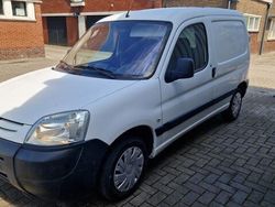 Wit Gebruikt 2006 Peugeot Partner Avantage Van | € 2.250 (Iets duurder)