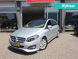 Grijs Gebruikt 2016 Mercedes B180 Ambition MPV | € 14.790 (Eerlijke prijs)