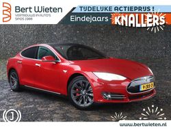 Rood (metallic) Gebruikt 2015 Tesla Model S Performance Hatchback | € 22.985 (Goede deal)