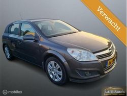 Grijs Gebruikt 2009 Opel Astra Hatchback | € 2.999 (Eerlijke prijs)