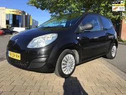 Zwart Gebruikt 2008 Renault Twingo Authentique Hatchback | € 1.699 (Eerlijke prijs)