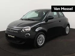 Zwart Nieuw 2024 Fiat 500e Hatchback | € 26.995 (Goede deal)
