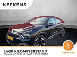 Zwart Gebruikt 2023 Citroën C4 Shine SUV | € 33.890