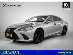 Grijs metallic Gebruikt 2024 Lexus ES300H Sport Design Packet Sedan | € 48.950 (Eerlijke prijs)