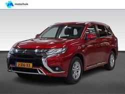 Rood Gebruikt 2020 Mitsubishi Outlander P-HEV SUV | € 21.440 (Goede deal)