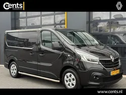 Zwart Gebruikt 2020 Renault Trafic Van | € 14.850 (Goede deal)