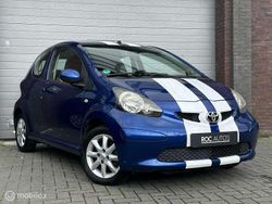 Blauw Gebruikt 2008 Toyota Aygo Hatchback | € 2.400 (Eerlijke prijs)