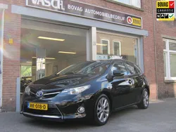 Zwart Gebruikt 2013 Toyota Auris Hybrid Hatchback | € 11.950 (Eerlijke prijs)