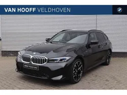 Zwart, metallic lak Nieuw 2025 BMW 330 Executive Stationwagen | € 75.322