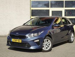 Blauw Gebruikt 2020 Kia Ceed Hatchback | € 11.950 (Goede deal)