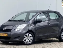 Grijs Gebruikt 2010 Toyota Yaris Comfort Hatchback | € 4.900 (Eerlijke prijs)