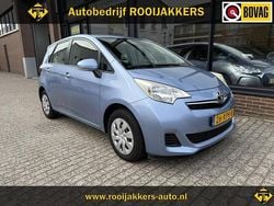 Blauw Gebruikt 2012 Toyota Verso-S Comfort MPV | € 7.950 (Eerlijke prijs)