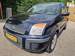 Zwart Gebruikt 2006 Ford Fusion MPV | € 2.250 (Eerlijke prijs)