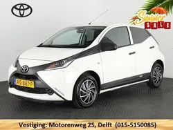 Wit Gebruikt 2017 Toyota Aygo Style Hatchback | € 7.800 (Eerlijke prijs)