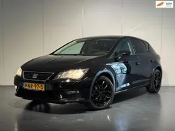 Zwart, metallic lak Gebruikt 2017 Seat Leon Business Stationwagen | € 13.950 (Goede deal)