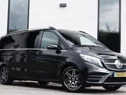 Zwart Gebruikt 2023 Mercedes V300 AMG MPV | € 64.950 (Eerlijke prijs)