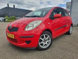 Rood Gebruikt 2006 Toyota Yaris Sol Hatchback | € 2.450 (Eerlijke prijs)