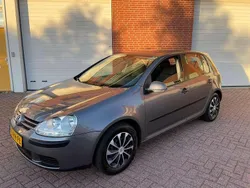 Grijs Gebruikt 2005 VW Golf IV Hatchback | € 2.350 (Iets duurder)