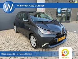 Grijs Gebruikt 2015 Toyota Aygo X-play Hatchback | € 8.250 (Eerlijke prijs)