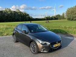 Bruin Gebruikt 2017 Mazda 2 Hatchback | € 8.500