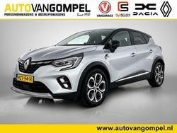 Grijs metallic Gebruikt 2022 Renault Captur Techno SUV | € 22.840 (Eerlijke prijs)