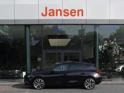Zwart, metallic lak Gebruikt 2020 Seat Leon FR Hatchback | € 24.450 (Iets duurder)