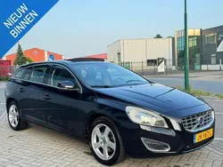 Zwart Gebruikt 2011 Volvo V60 R-Design Stationwagen | € 6.977 (Eerlijke prijs)