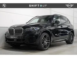 Zwart Gebruikt 2022 BMW X5 M Sport SUV | € 69.940 (Eerlijke prijs)