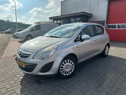 Grijs Gebruikt 2012 Opel Corsa Selection Hatchback | € 3.790 (Eerlijke prijs)