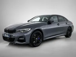 Grijs Gebruikt 2021 BMW 330 Executive Sedan | € 36.450 (Eerlijke prijs)