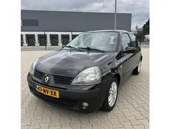 Zwart Gebruikt 2004 Renault Clio II Dynamique Hatchback | € 1.500 (Eerlijke prijs)