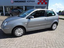 Grijs Gebruikt 2004 VW Polo Hatchback | € 1.950 (Eerlijke prijs)