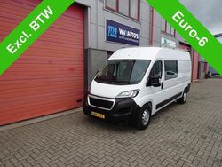 Wit Gebruikt 2022 Peugeot Boxer Premium Van | € 21.950