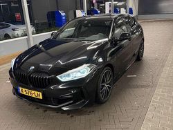 Zwart Gebruikt 2021 BMW 120 Executive Hatchback | € 20.500 (Eerlijke prijs)