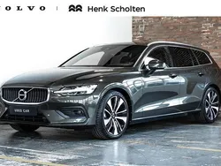 Grijs Gebruikt 2019 Volvo V60 Momentum Stationwagen | € 27.890 (Eerlijke prijs)