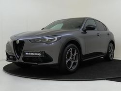 Grijs Gebruikt 2023 Alfa Romeo Stelvio Sprint SUV | € 66.925