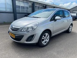Grijs Gebruikt 2011 Opel Corsa Selection Hatchback | € 5.950 (Eerlijke prijs)