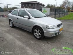 Grijs Gebruikt 1999 Opel Astra Club Hatchback | € 700 (Eerlijke prijs)